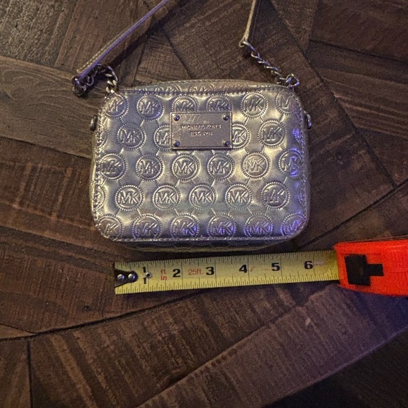 Michael Kors Gold  Crossbody Bag with Ornate Design.Great Condition! - Picture 12 of 12